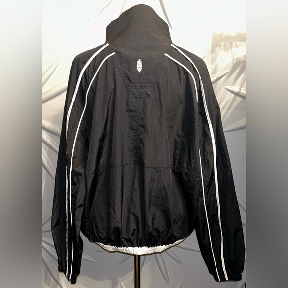 NWT FP Movement SZ M black/white dual direction, zip front jacket w/pockets. - Picture 2 of 14